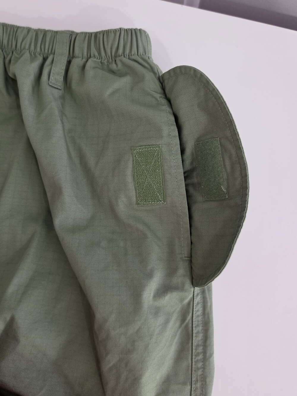 BDG Urban Outfitters Green Parachute Utility Pants Women's Size Medium NWT - Picture 4 of 14